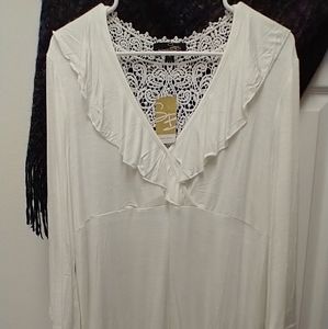 Suzanne Betro 3/4 length top